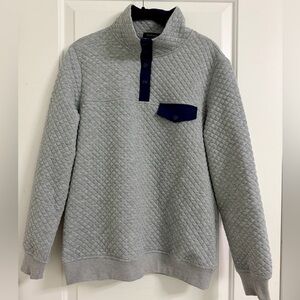 Women’s Small Grey quilted pullover